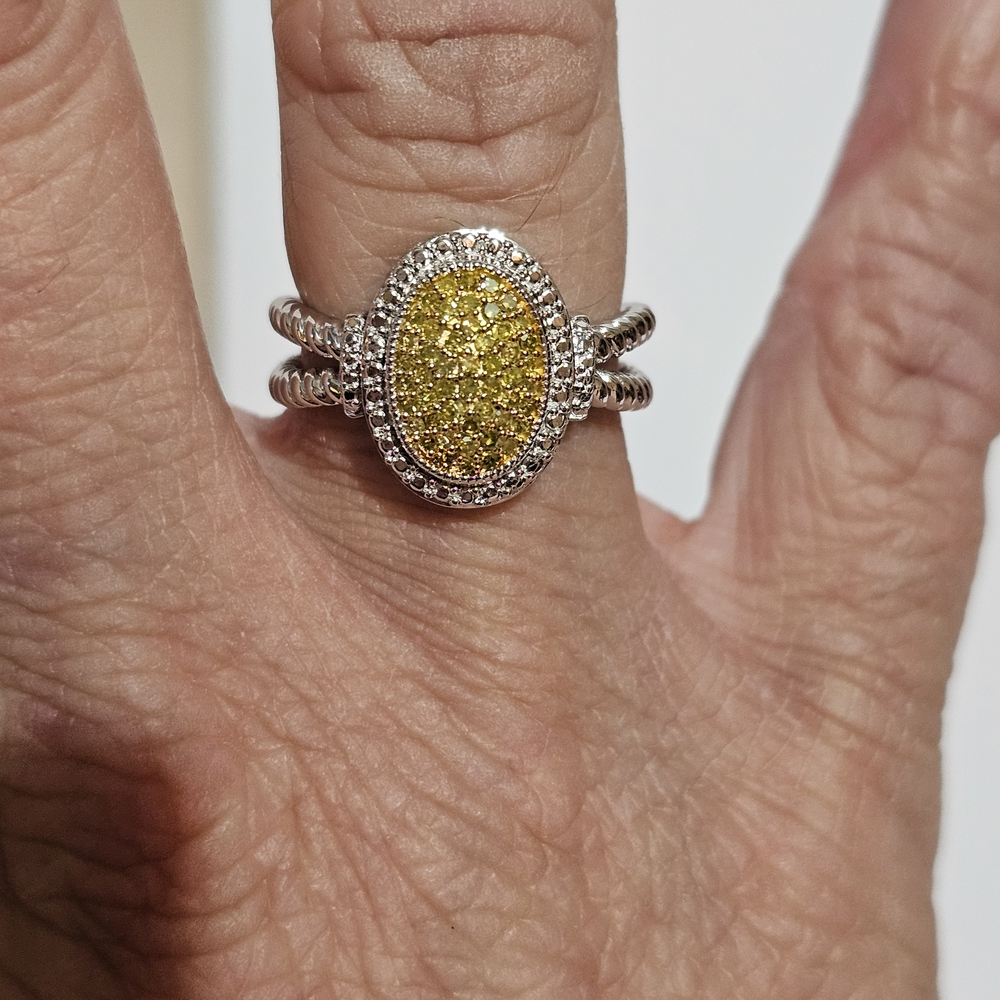 Elegant Yellow Oval Ring